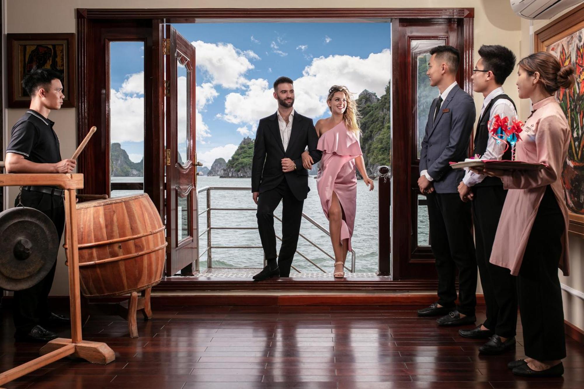 Emperor Cruises Legacy Ha Long Hotel Ngoại thất bức ảnh