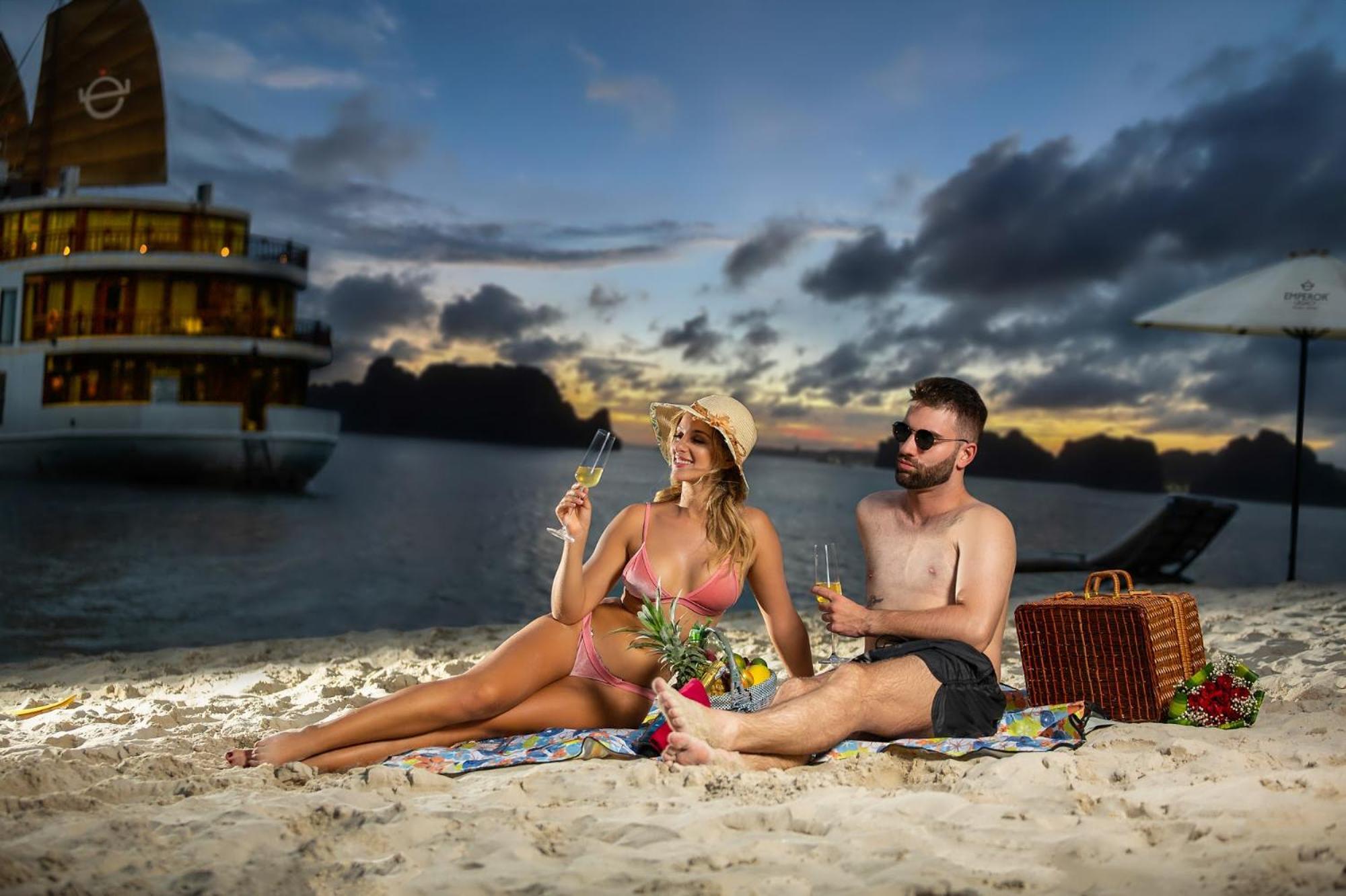 Emperor Cruises Legacy Ha Long Hotel Ngoại thất bức ảnh