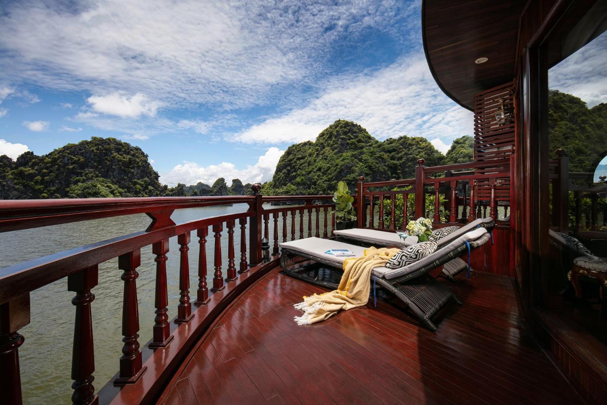 Emperor Cruises Legacy Ha Long Hotel Ngoại thất bức ảnh