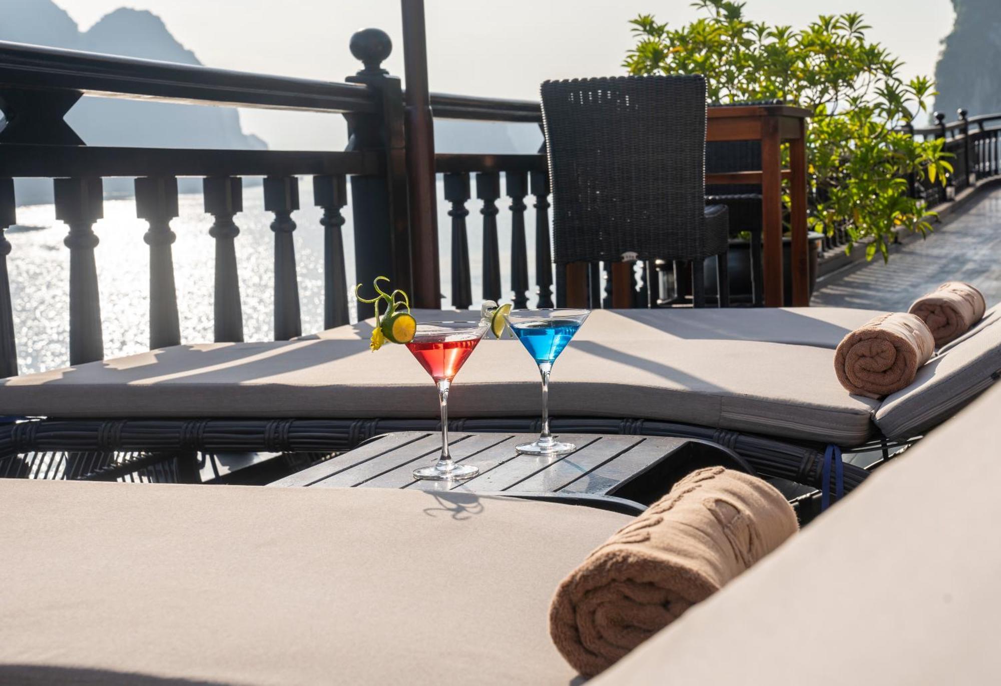 Emperor Cruises Legacy Ha Long Hotel Ngoại thất bức ảnh