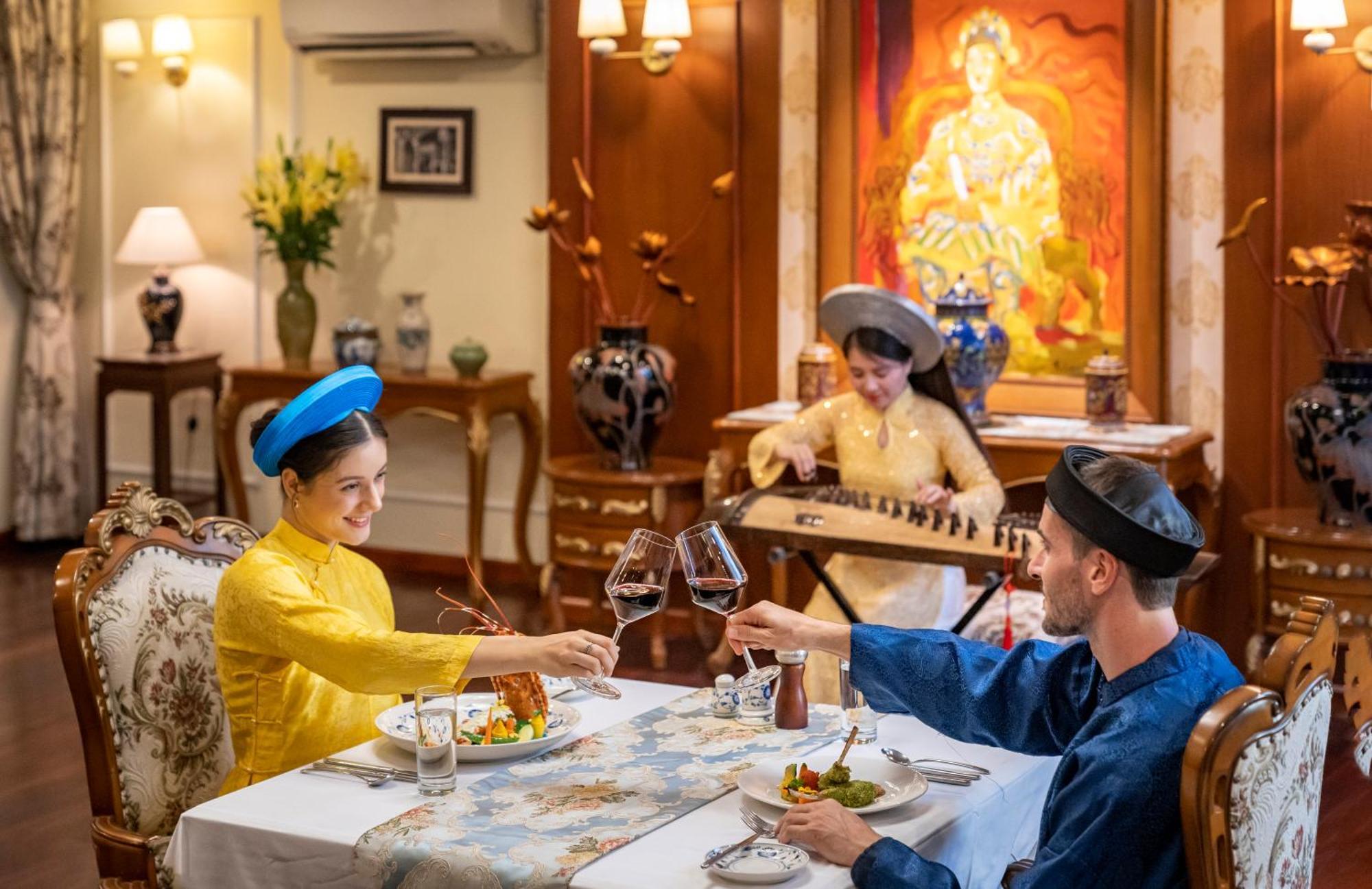 Emperor Cruises Legacy Ha Long Hotel Ngoại thất bức ảnh