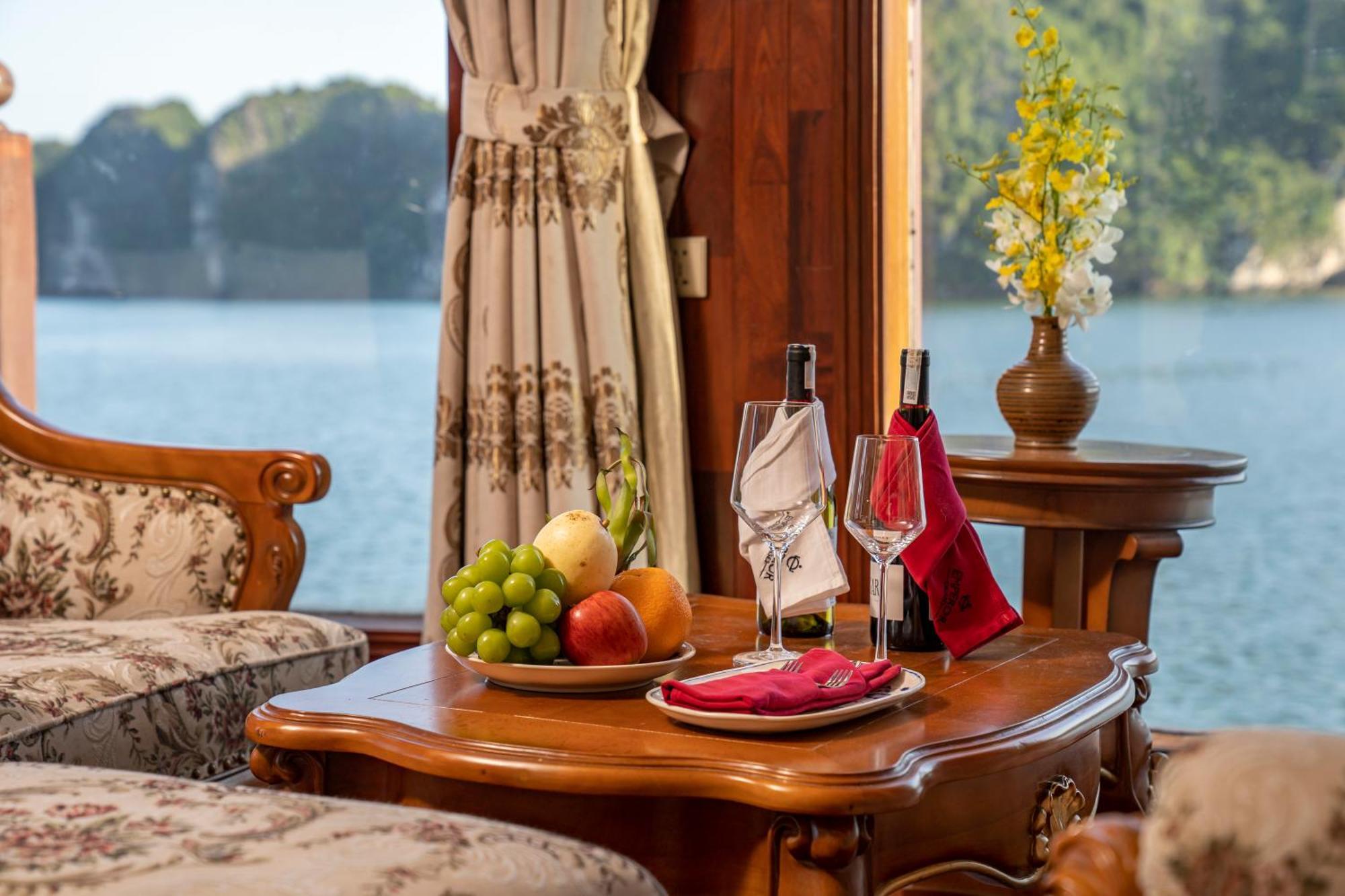 Emperor Cruises Legacy Ha Long Hotel Ngoại thất bức ảnh