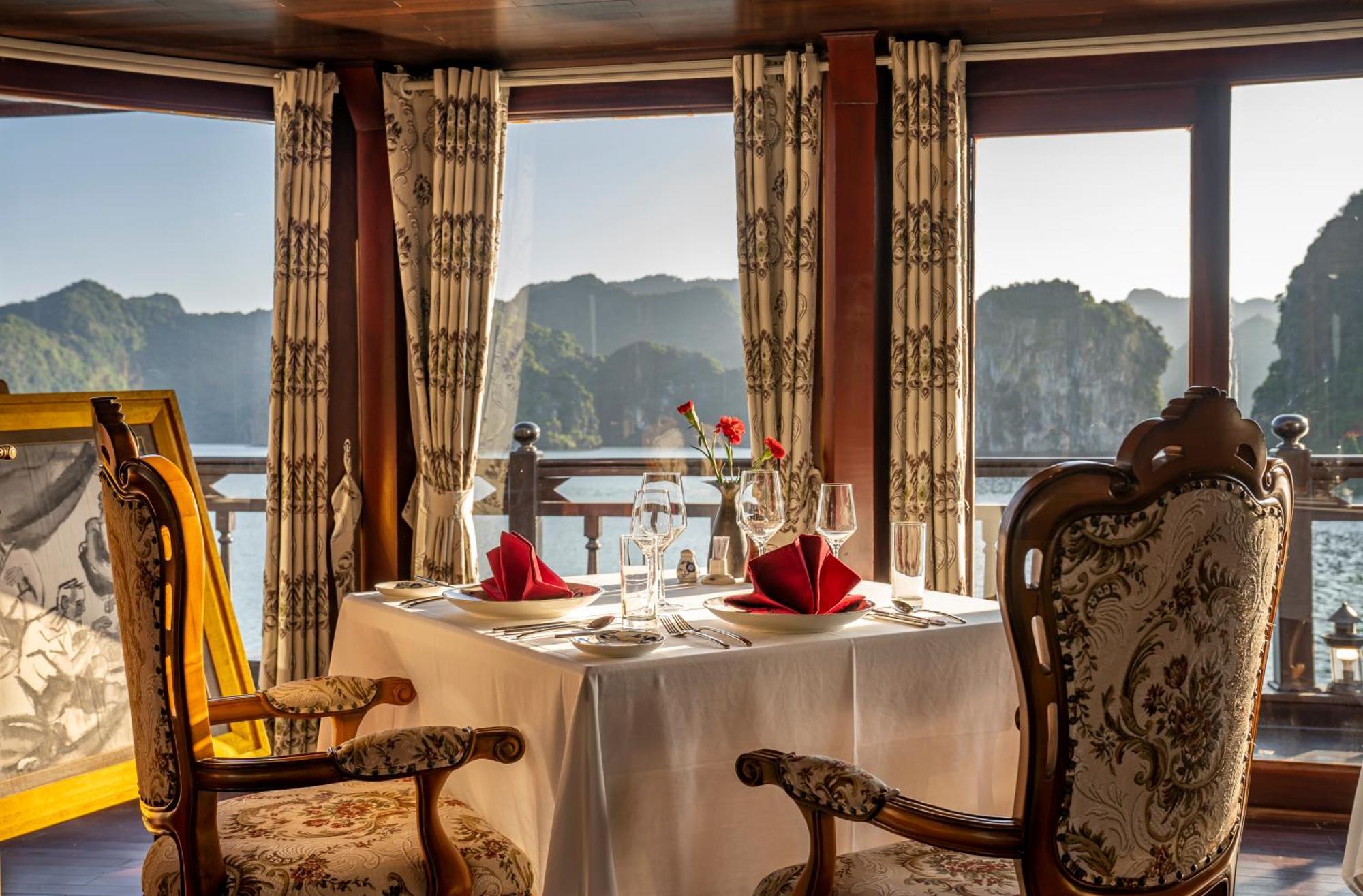 Emperor Cruises Legacy Ha Long Hotel Ngoại thất bức ảnh