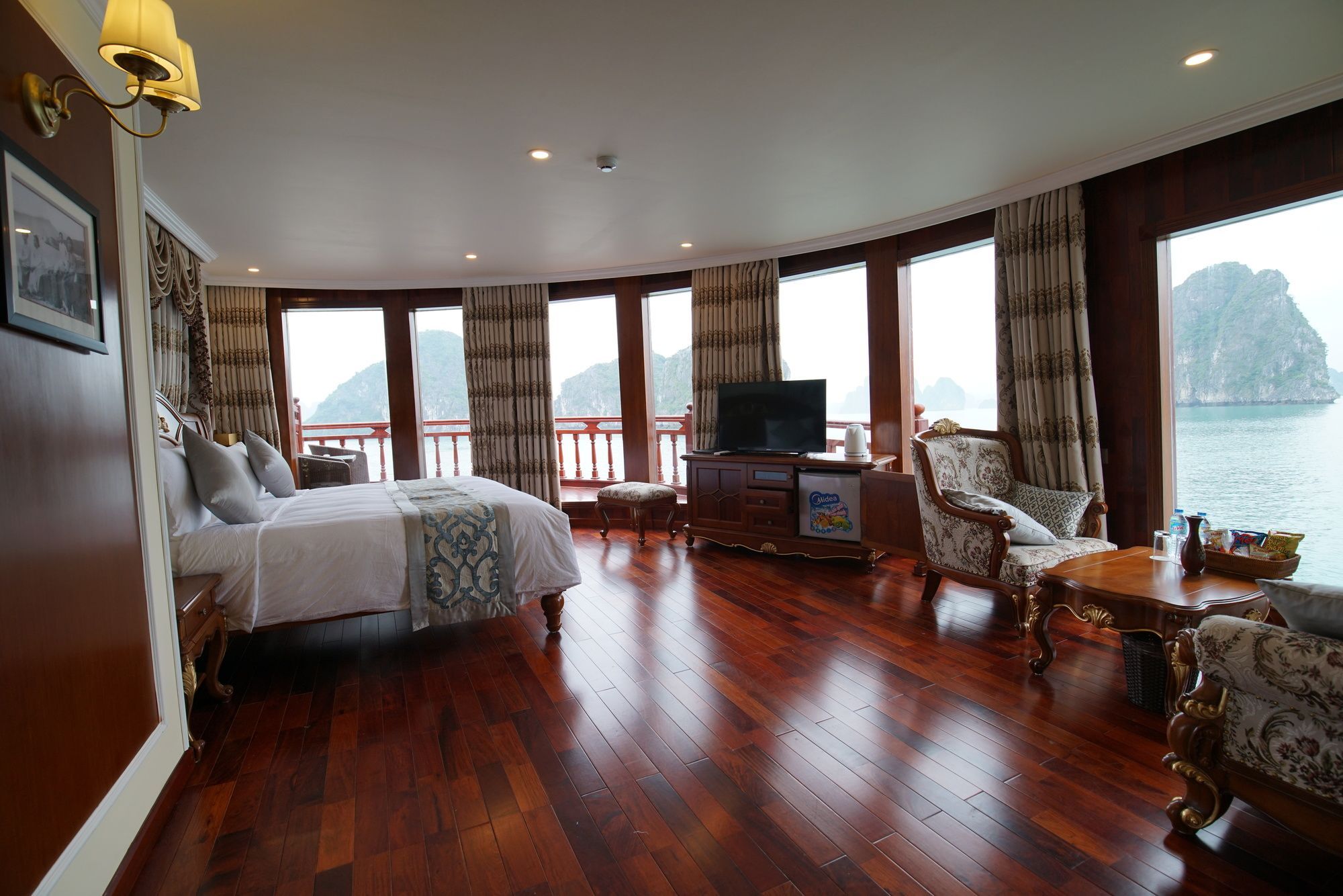 Emperor Cruises Legacy Ha Long Hotel Ngoại thất bức ảnh